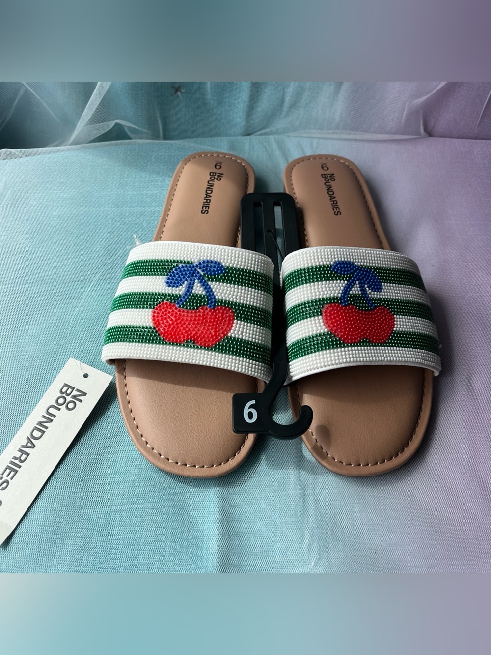 No Boundaries Women’s Slide Sandals Striped Beaded Floral Green/White 9